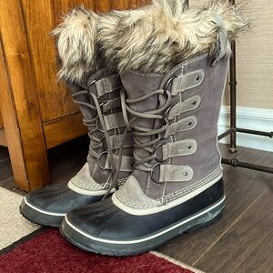 Sorel Joan of Arctic boots size 8, excellent condition